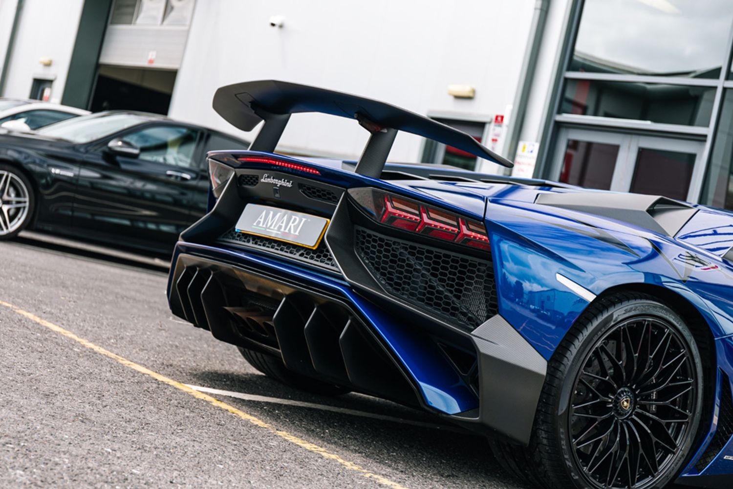 LAMBORGHINI AVENTADOR COUPE 6.5 LP 750-4 SUPERVELOCE 2DR SEMI AUTOMATIC