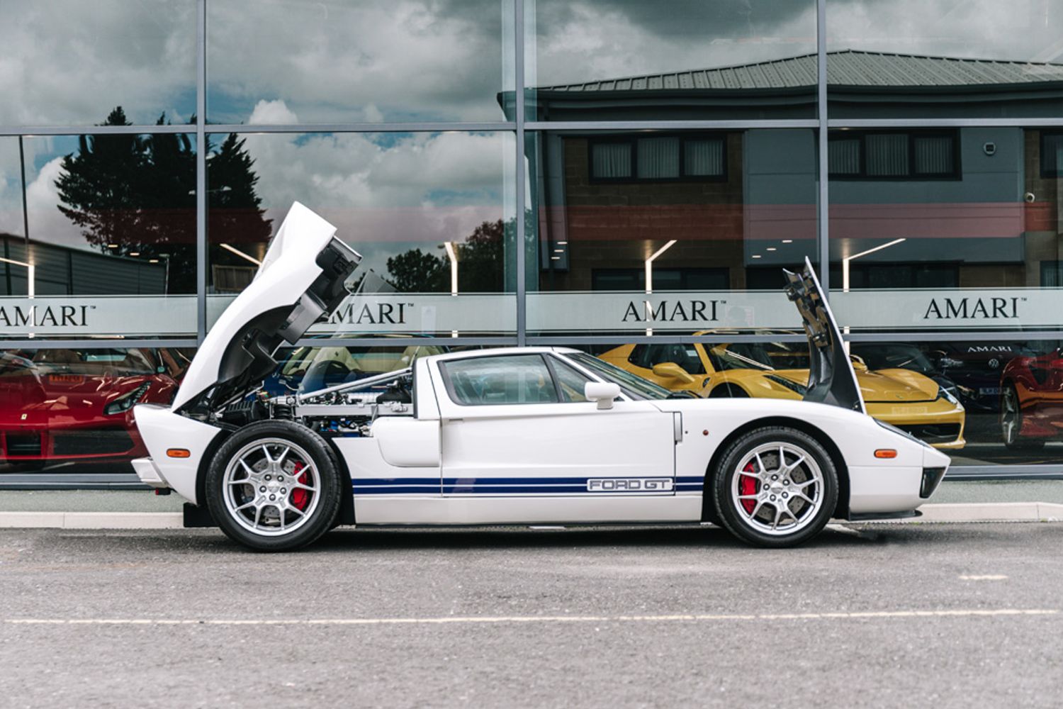 FORD GT COUPE 5.4