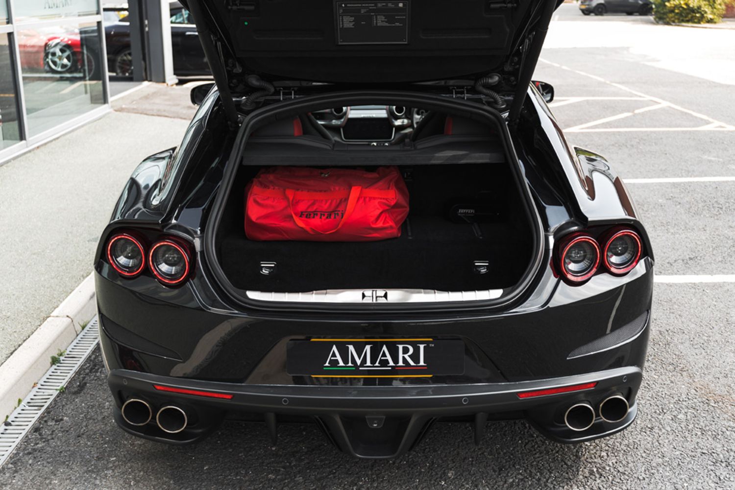 Ferrari GTC4 Lusso 6.3 V12