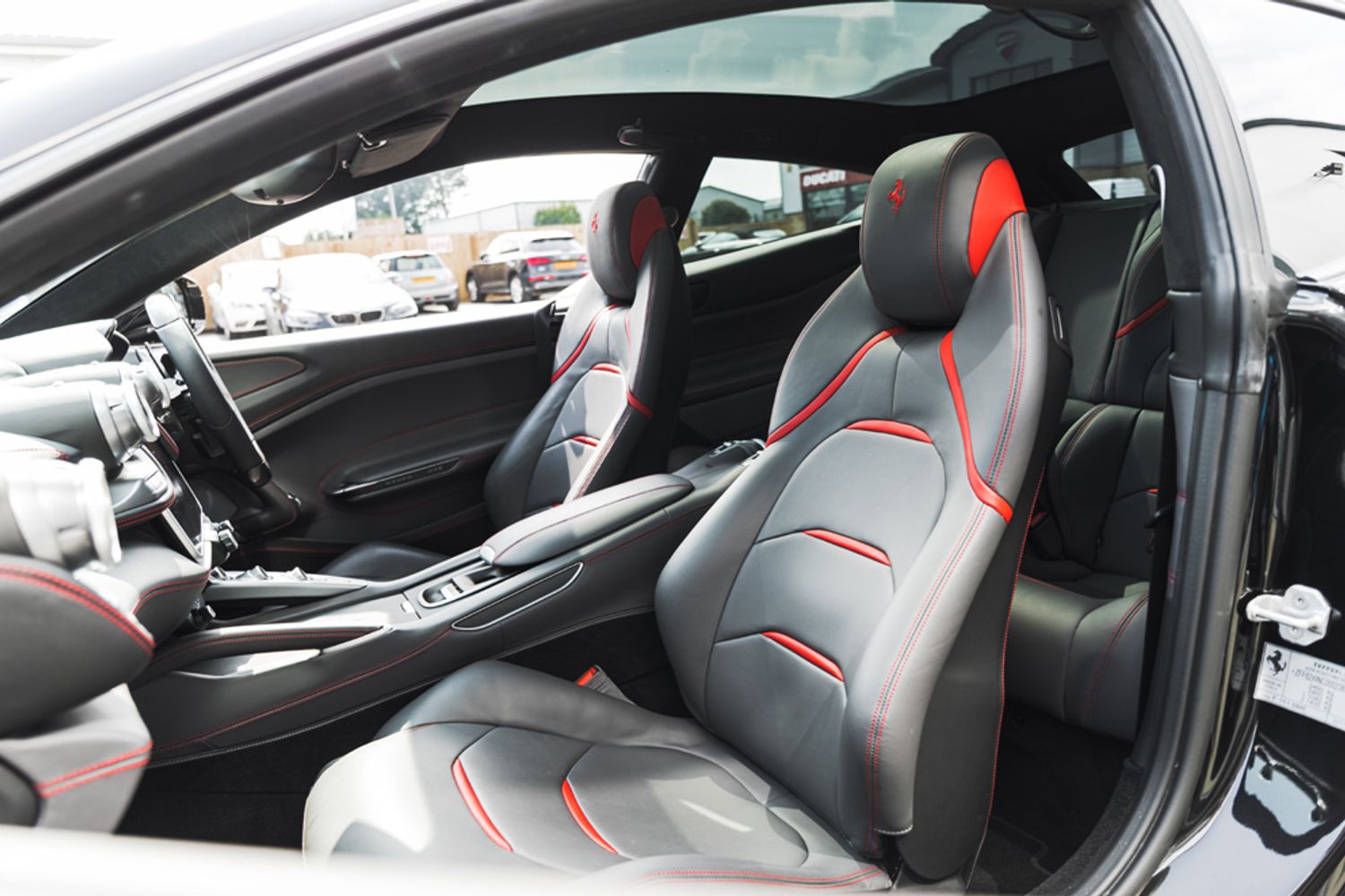 Ferrari GTC4 Lusso 6.3 V12