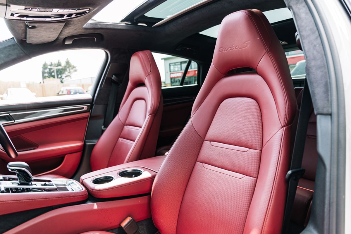 PORSCHE Panamera 4.0 V8 E-Hybrid 7.2 Wh Turbo S
