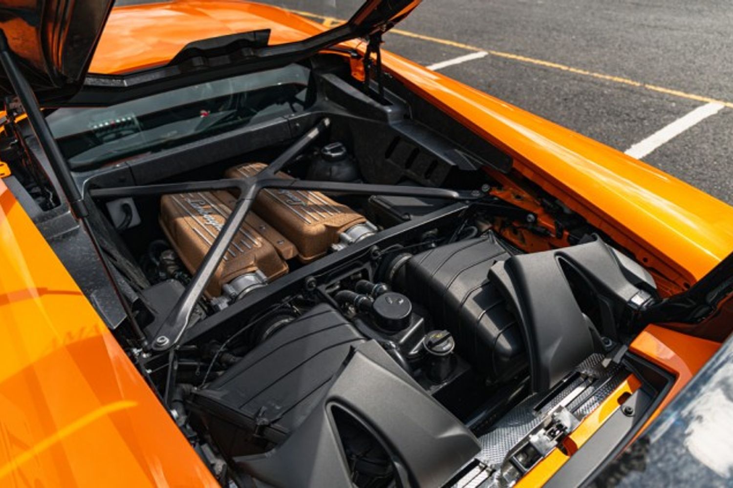 LAMBORGHINI HURACAN COUPE 5.2 LP 640-4 PERFORMANTE 2DR SEMI AUTOMATIC