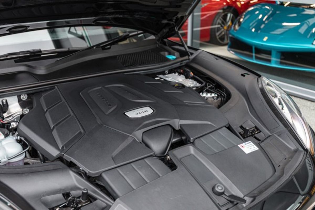 PORSCHE CAYENNE ESTATE 3.0 V6 TIPTRONIC 5DR AUTOMATIC