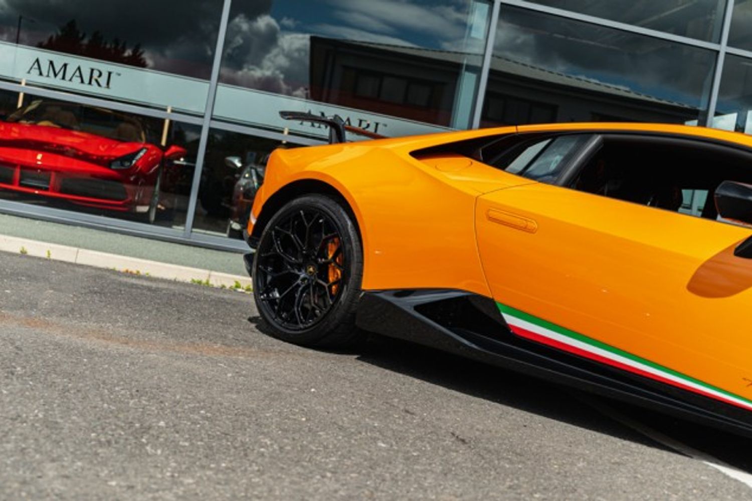 LAMBORGHINI HURACAN COUPE 5.2 LP 640-4 PERFORMANTE 2DR SEMI AUTOMATIC