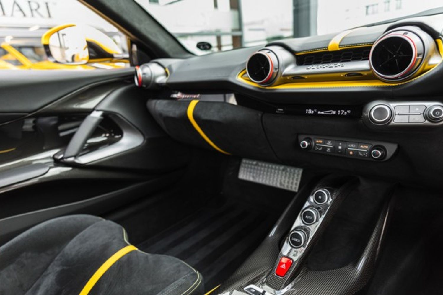 FERRARI 812 SUPERFAST BCE COUPE 6.5 BCE 2DR SEMI AUTOMATIC