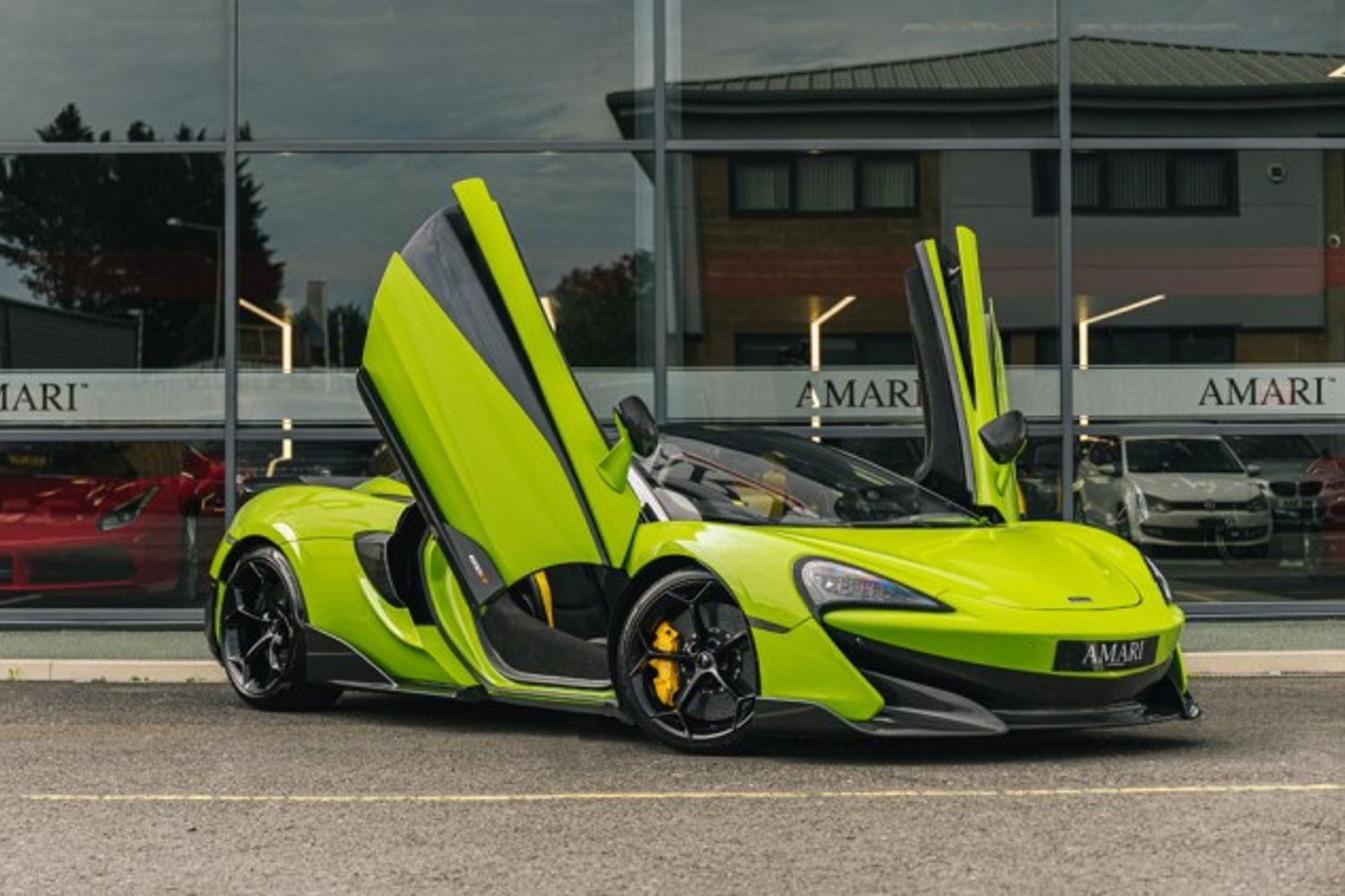 MCLAREN 600LT V8 SSG CONVERTIBLE 3.8 V8 SSG 2DR SEMI AUTOMATIC