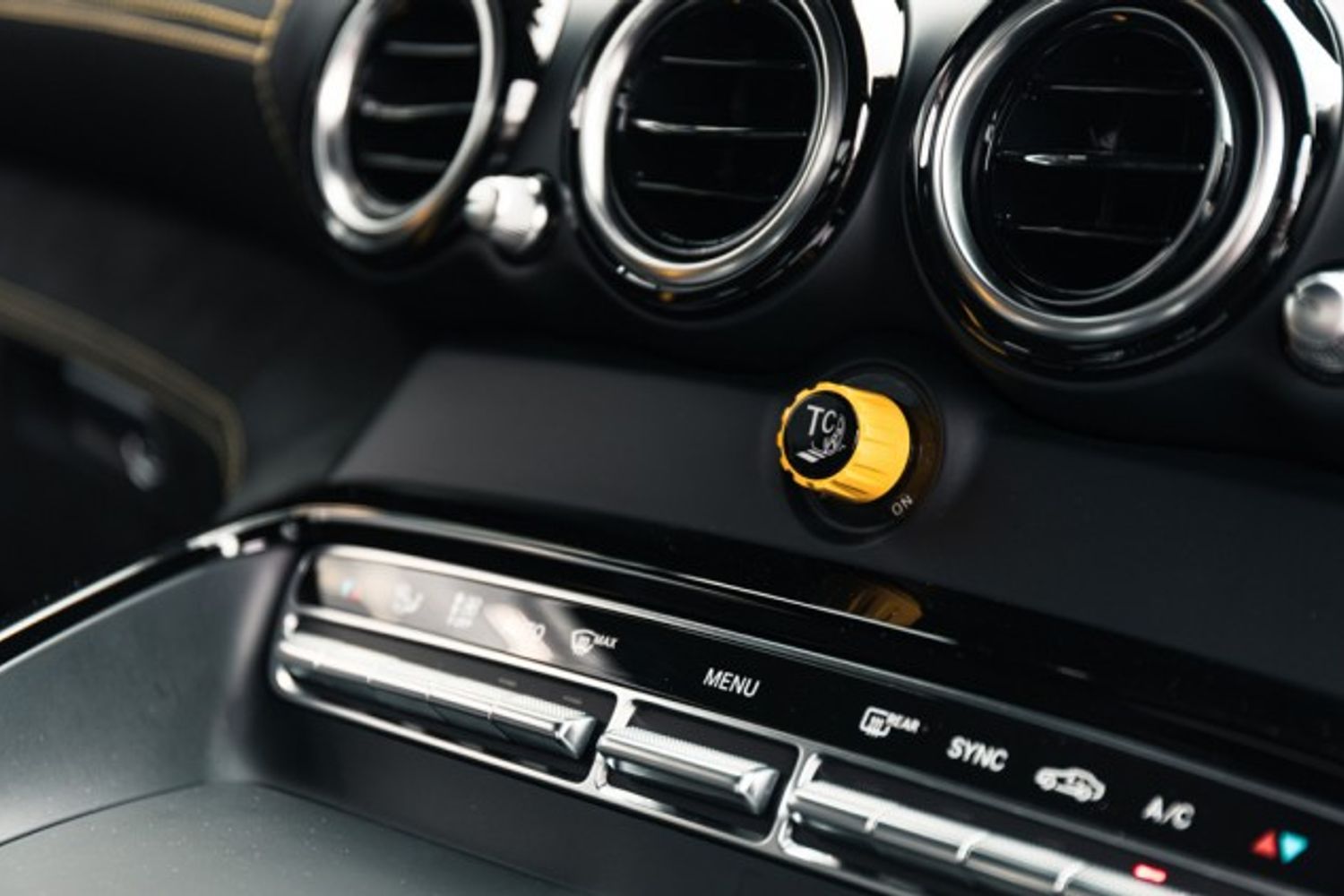 MERCEDES-BENZ AMG GT COUPE 4.0 AMG GT R PREMIUM 2DR AUTOMATIC