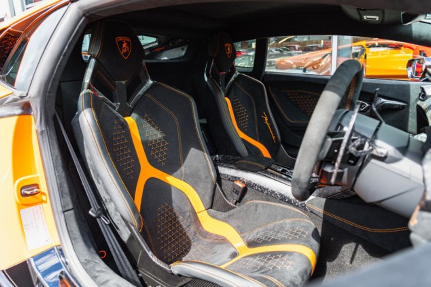 LAMBORGHINI HURACAN COUPE 5.2 LP 640-4 PERFORMANTE 2DR SEMI AUTOMATIC