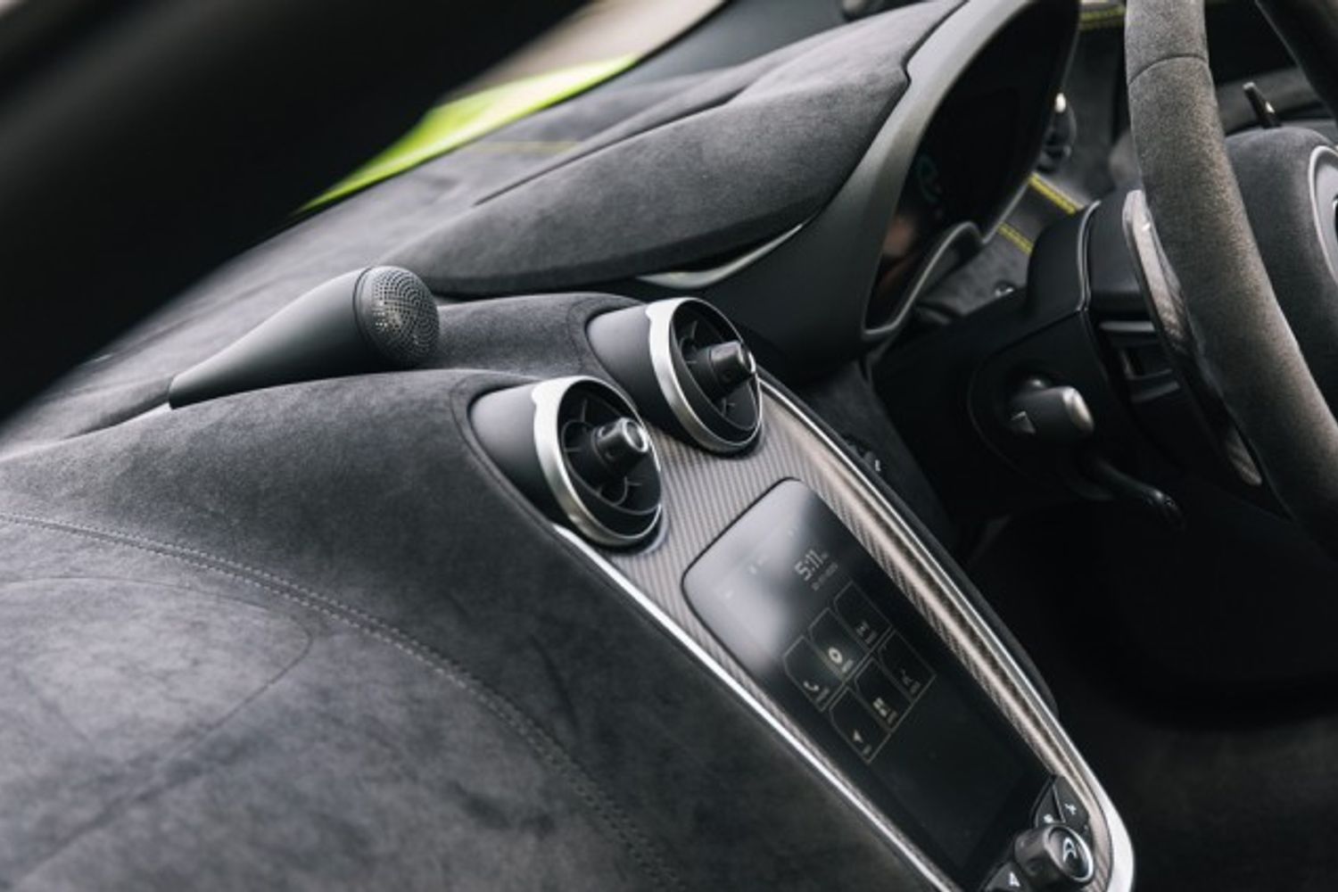 MCLAREN 600LT V8 SSG CONVERTIBLE 3.8 V8 SSG 2DR SEMI AUTOMATIC