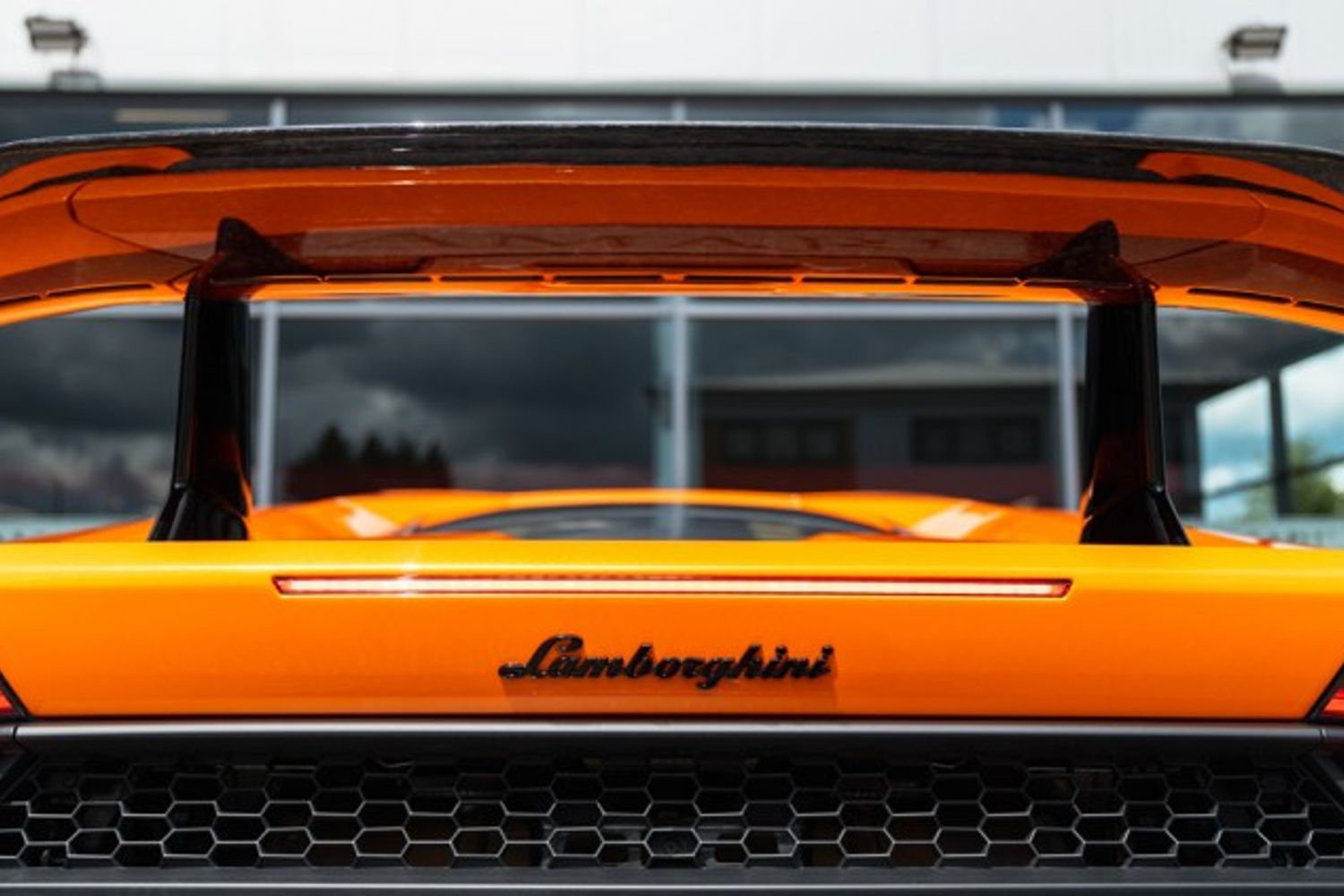 LAMBORGHINI HURACAN COUPE 5.2 LP 640-4 PERFORMANTE 2DR SEMI AUTOMATIC