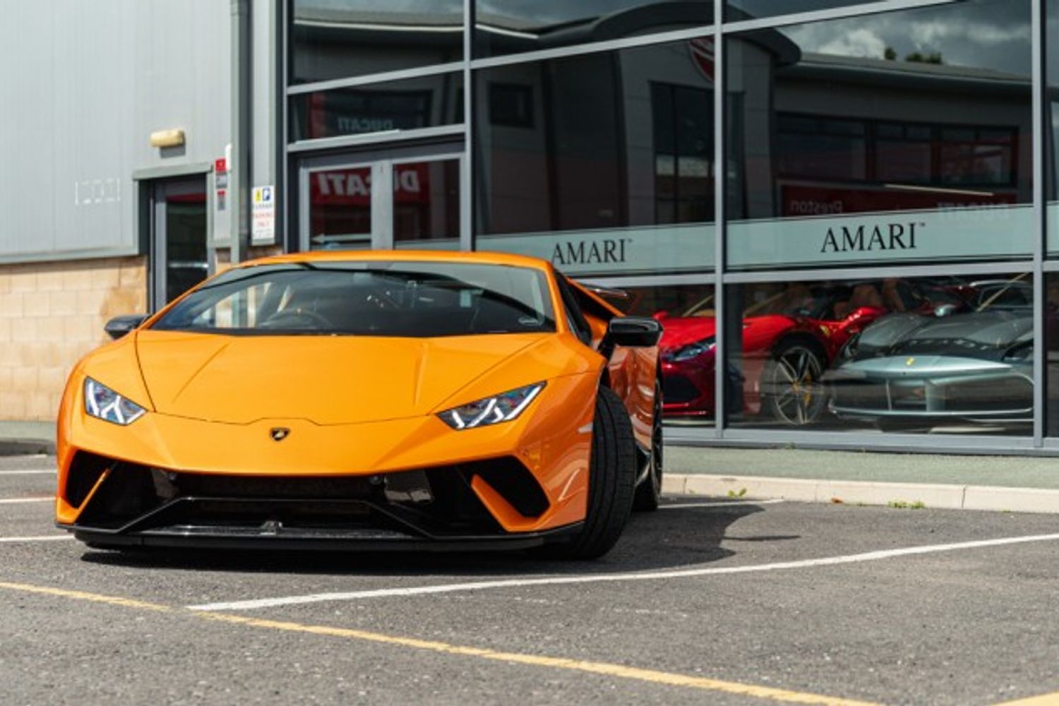 LAMBORGHINI HURACAN COUPE 5.2 LP 640-4 PERFORMANTE 2DR SEMI AUTOMATIC