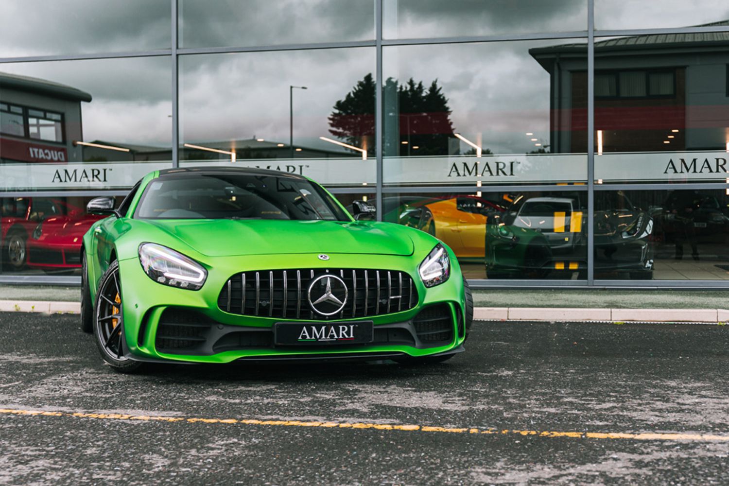 MERCEDES-BENZ AMG GT COUPE 4.0 AMG GT R PREMIUM 2DR AUTOMATIC