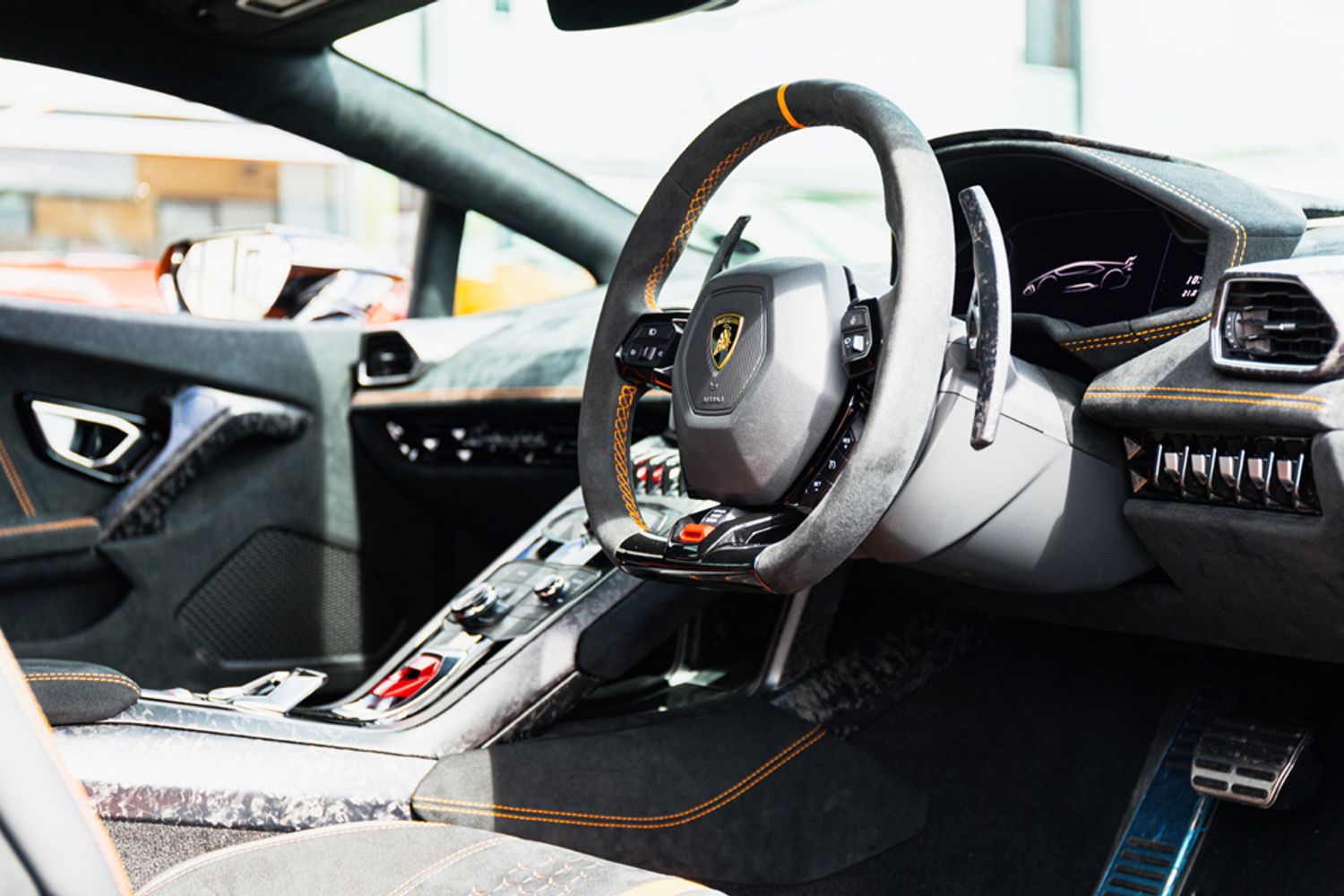 LAMBORGHINI HURACAN COUPE 5.2 LP 640-4 PERFORMANTE 2DR SEMI AUTOMATIC