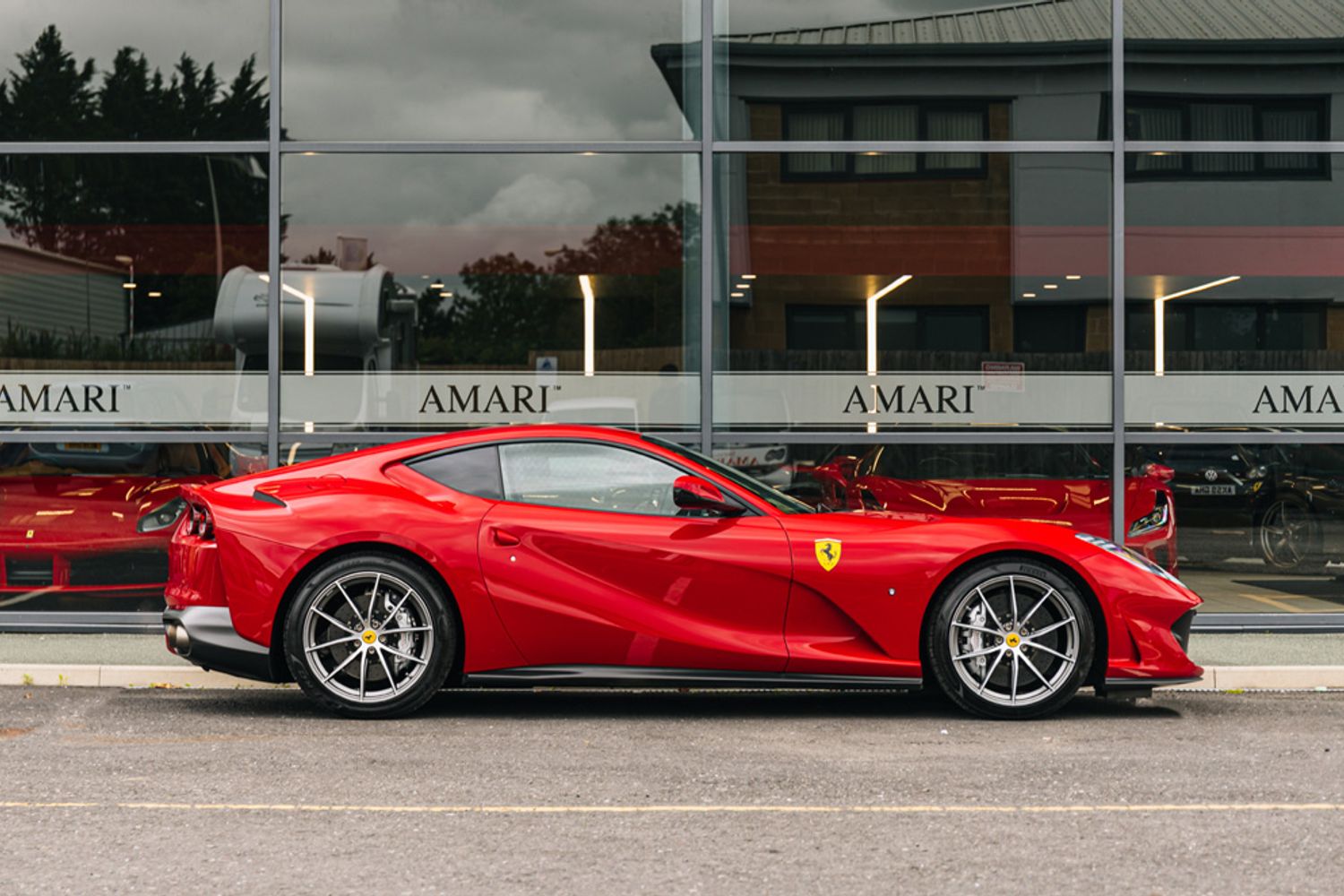 FERRARI 812 SUPERFAST COUPE 6.5 BCE 2DR SEMI AUTOMATIC