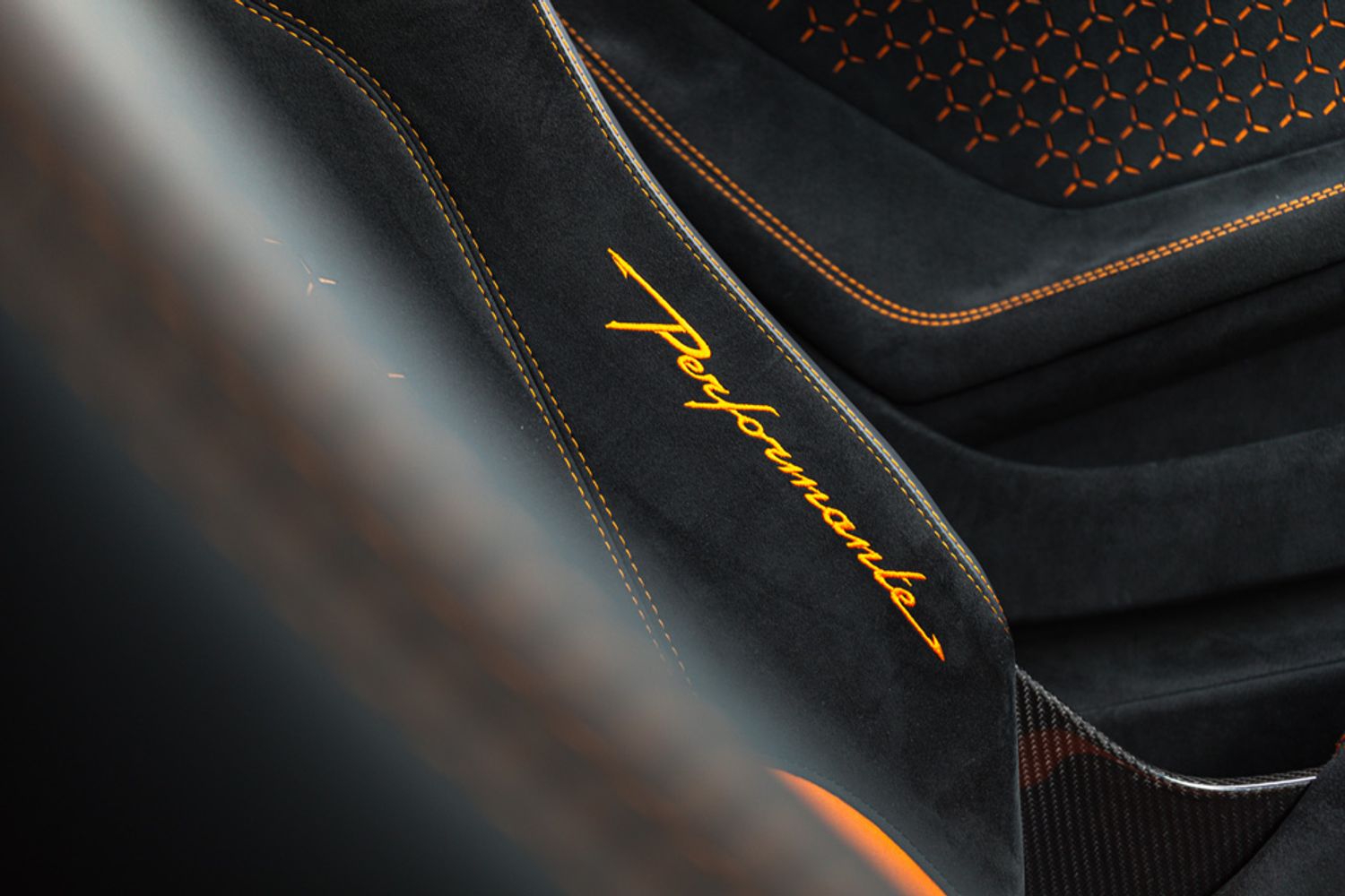 LAMBORGHINI HURACAN COUPE 5.2 LP 640-4 PERFORMANTE 2DR SEMI AUTOMATIC