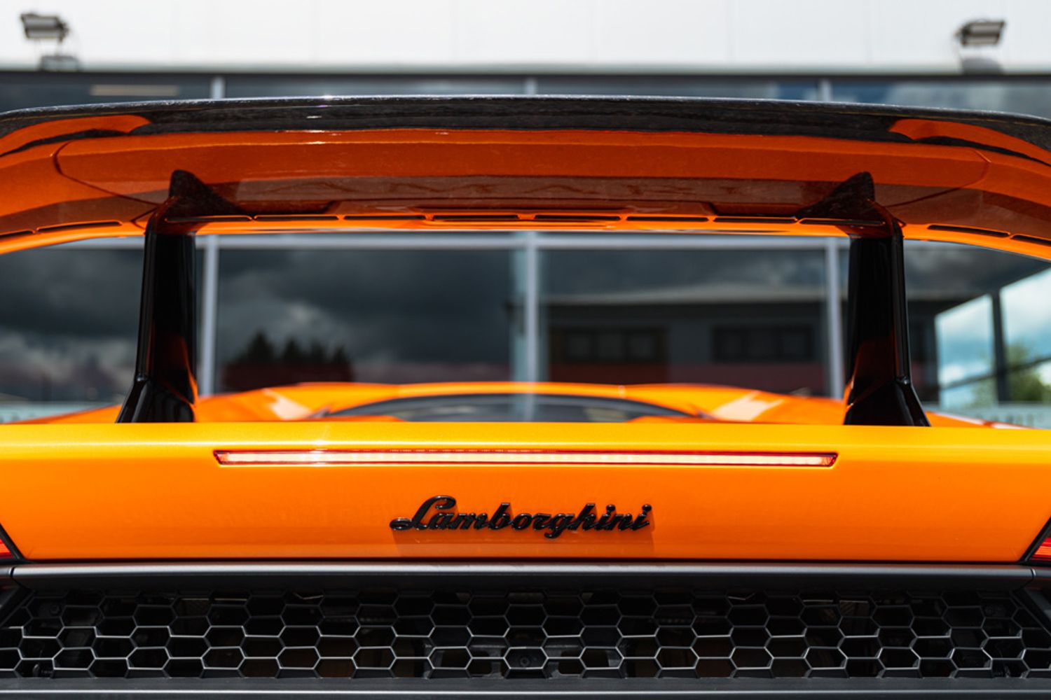 LAMBORGHINI HURACAN COUPE 5.2 LP 640-4 PERFORMANTE 2DR SEMI AUTOMATIC