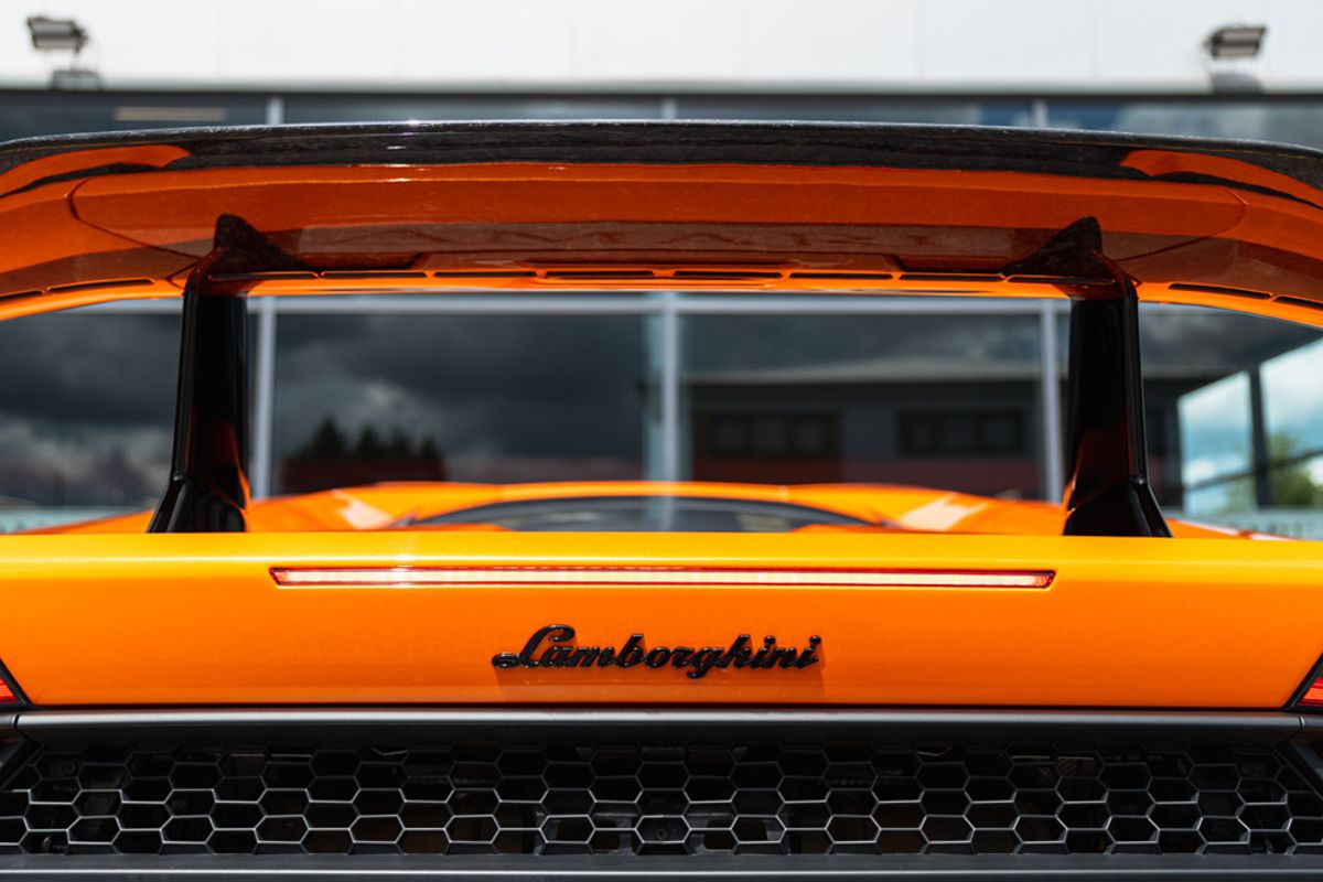 LAMBORGHINI HURACAN COUPE 5.2 LP 640-4 PERFORMANTE 2DR SEMI AUTOMATIC