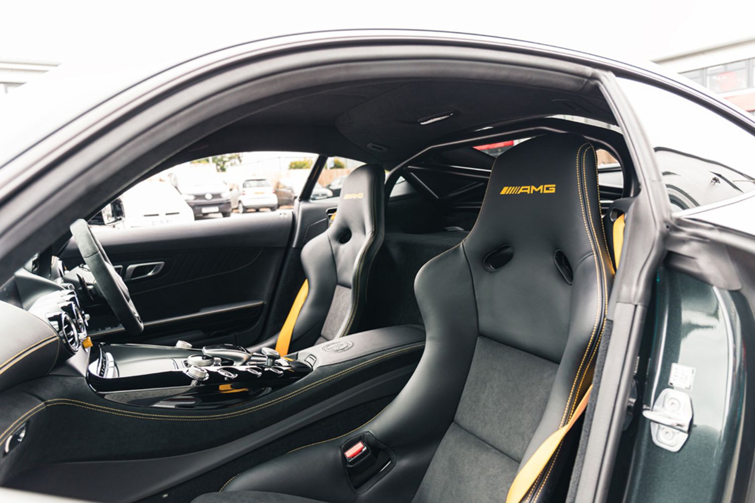 MERCEDES-BENZ AMG GT COUPE 4.0 AMG GT R PREMIUM 2DR AUTOMATIC