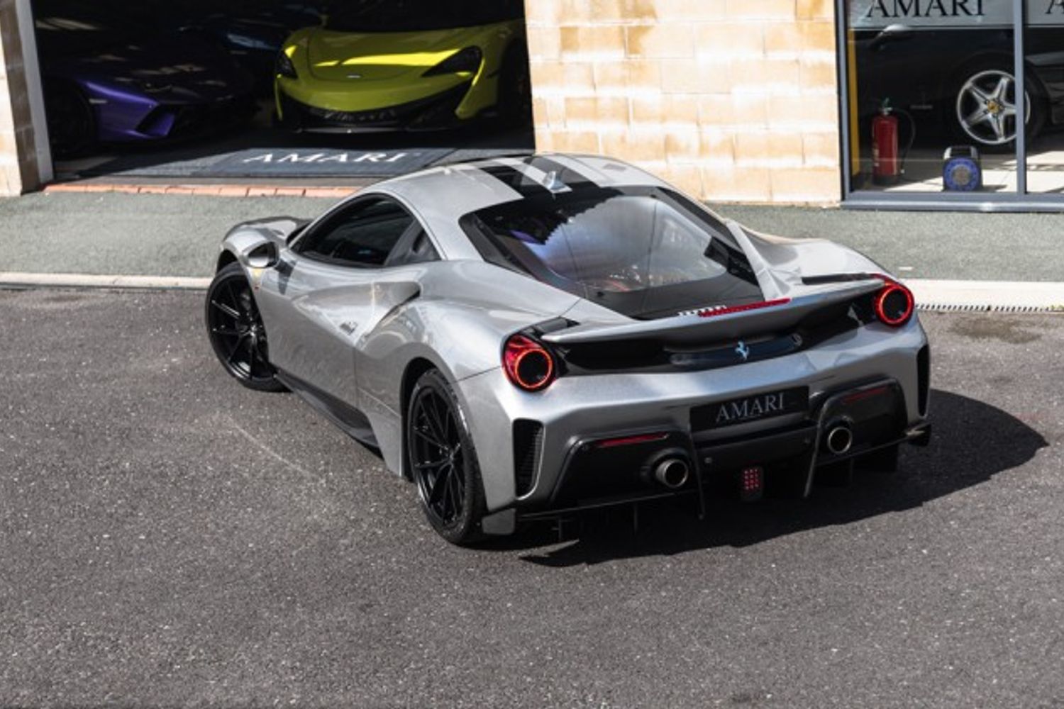 FERRARI 488 PISTA VS COUPE 3.9 VS 2DR SEMI AUTOMATIC