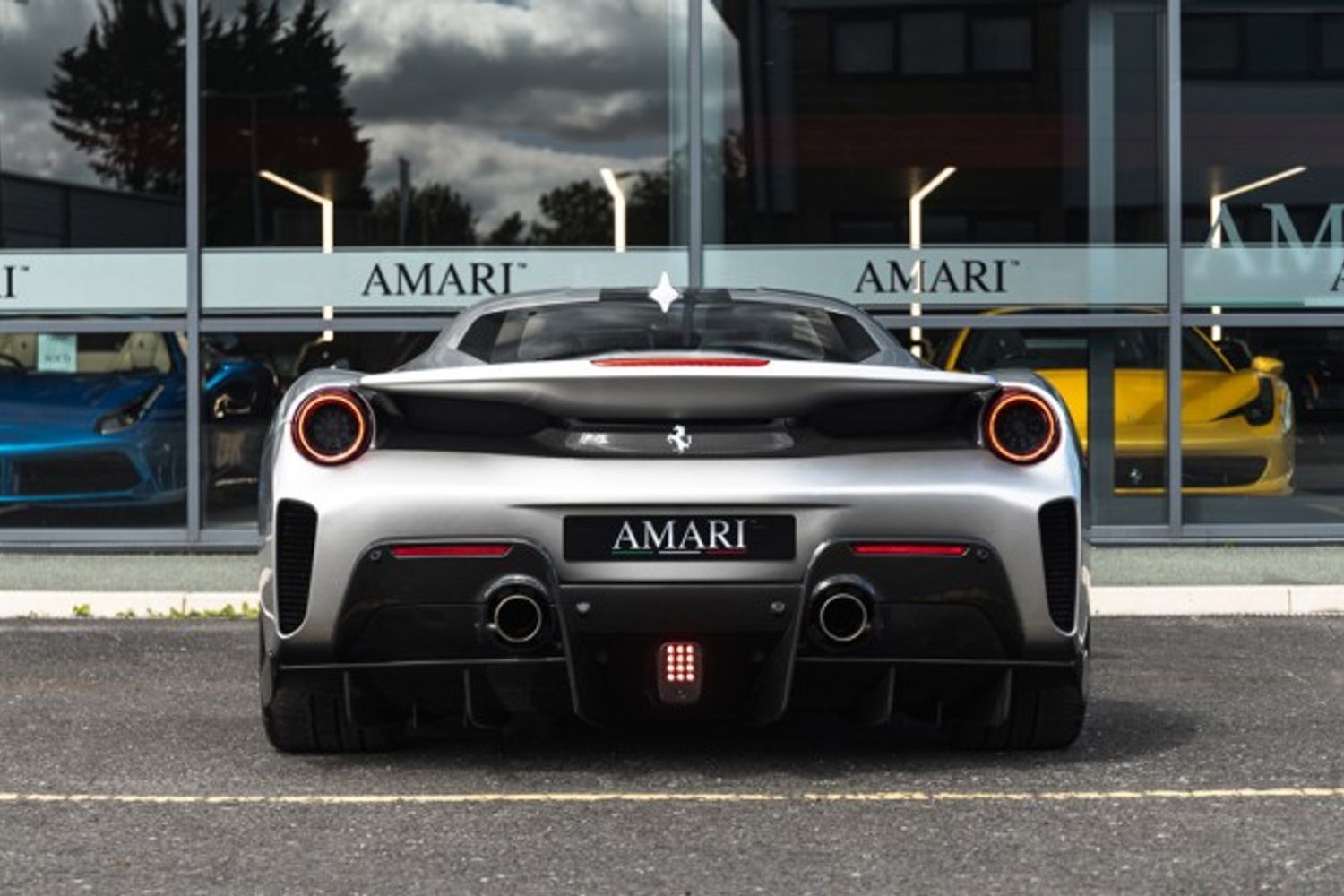 FERRARI 488 PISTA VS COUPE 3.9 VS 2DR SEMI AUTOMATIC