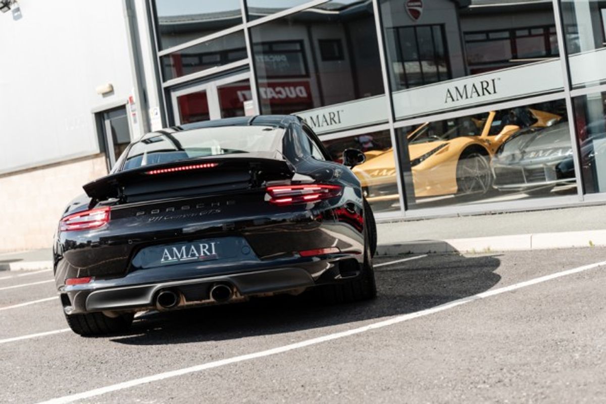 PORSCHE 911 COUPE 3.0 CARRERA GTS PDK 2DR SEMI AUTOMATIC