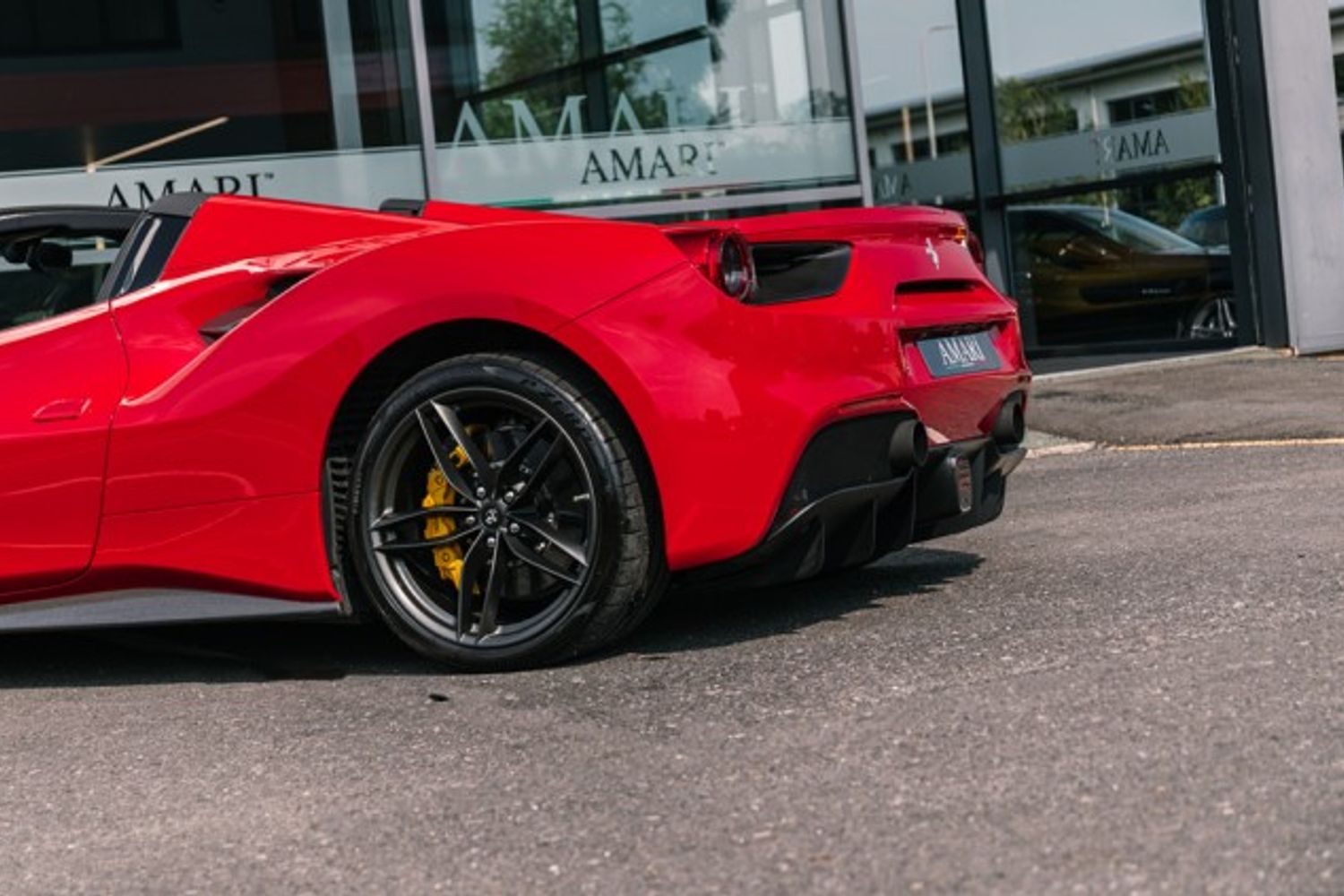 FERRARI 488 CONVERTIBLE 3.9 SPIDER 2DR SEMI AUTOMATIC