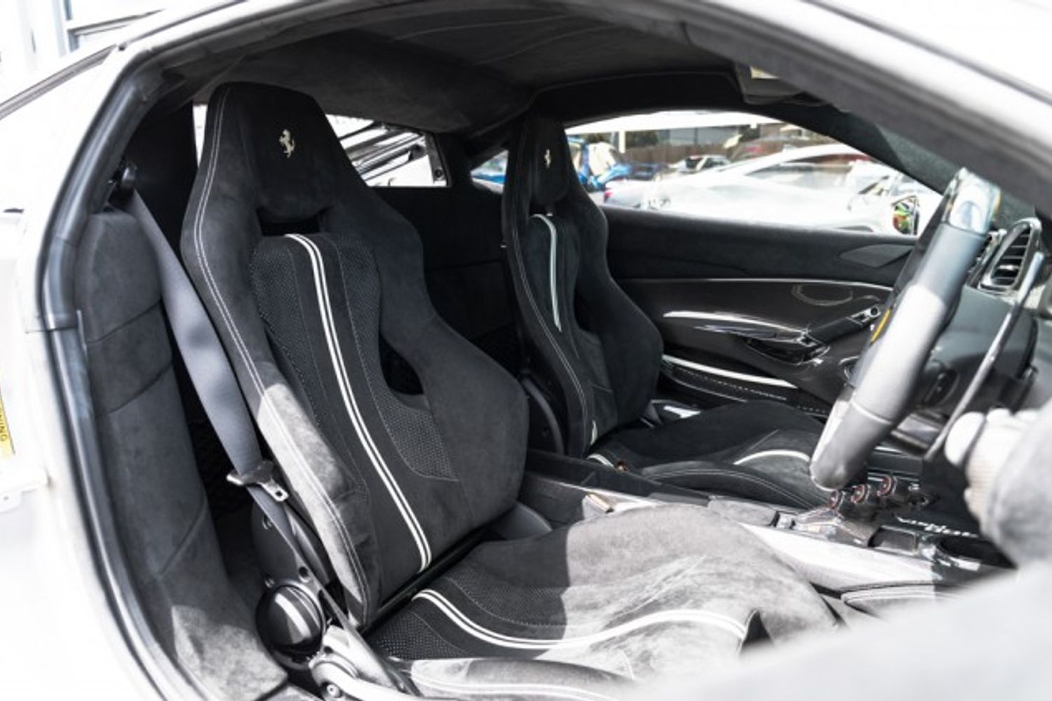 FERRARI 488 PISTA VS COUPE 3.9 VS 2DR SEMI AUTOMATIC