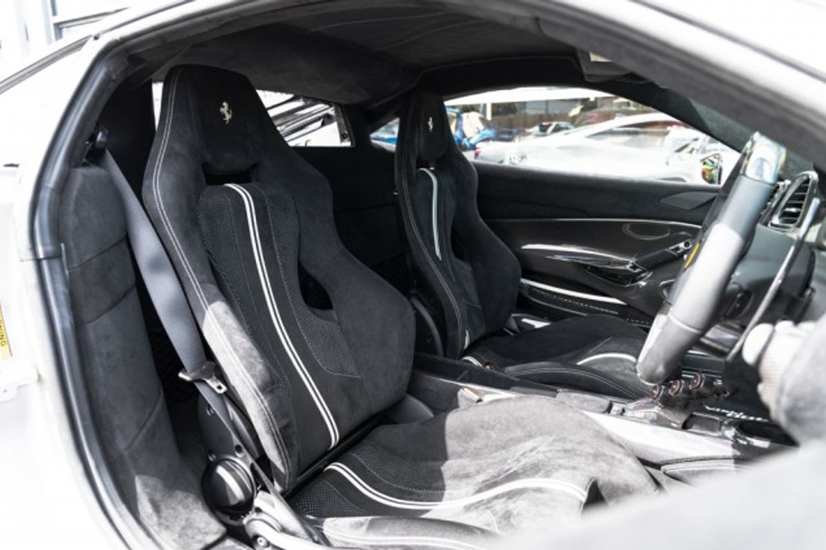 FERRARI 488 PISTA VS COUPE 3.9 VS 2DR SEMI AUTOMATIC