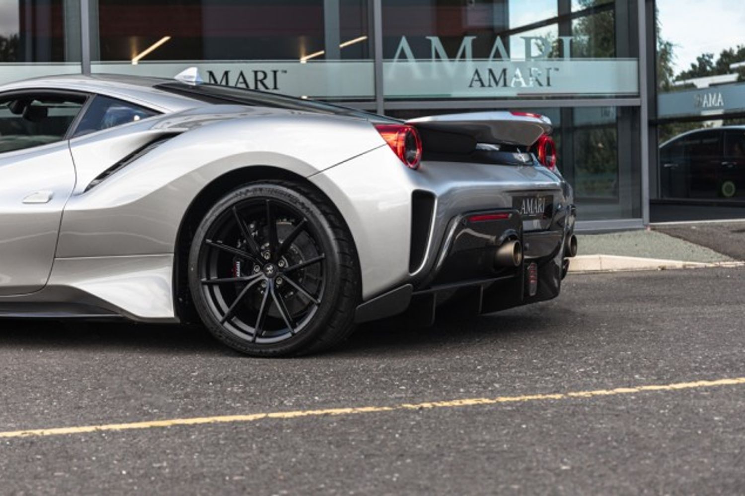 FERRARI 488 PISTA VS COUPE 3.9 VS 2DR SEMI AUTOMATIC