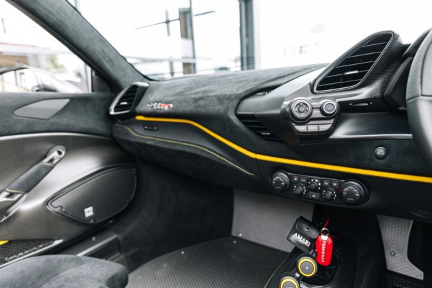 FERRARI 488 PISTA VSS CONVERTIBLE 3.9 VSS 2DR SEMI AUTOMATIC