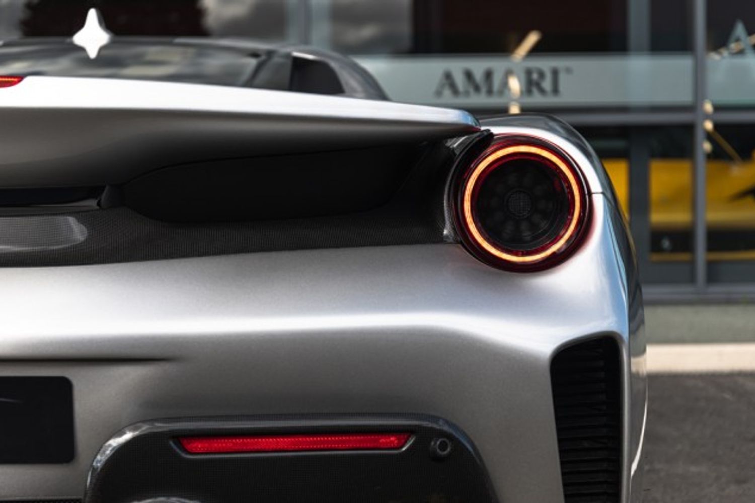 FERRARI 488 PISTA VS COUPE 3.9 VS 2DR SEMI AUTOMATIC