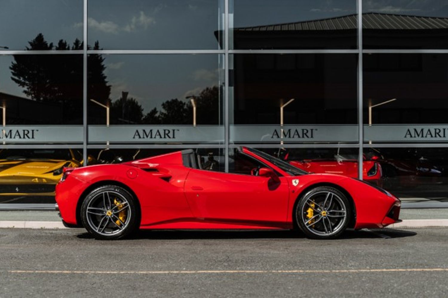 FERRARI 488 CONVERTIBLE 3.9 SPIDER 2DR SEMI AUTOMATIC