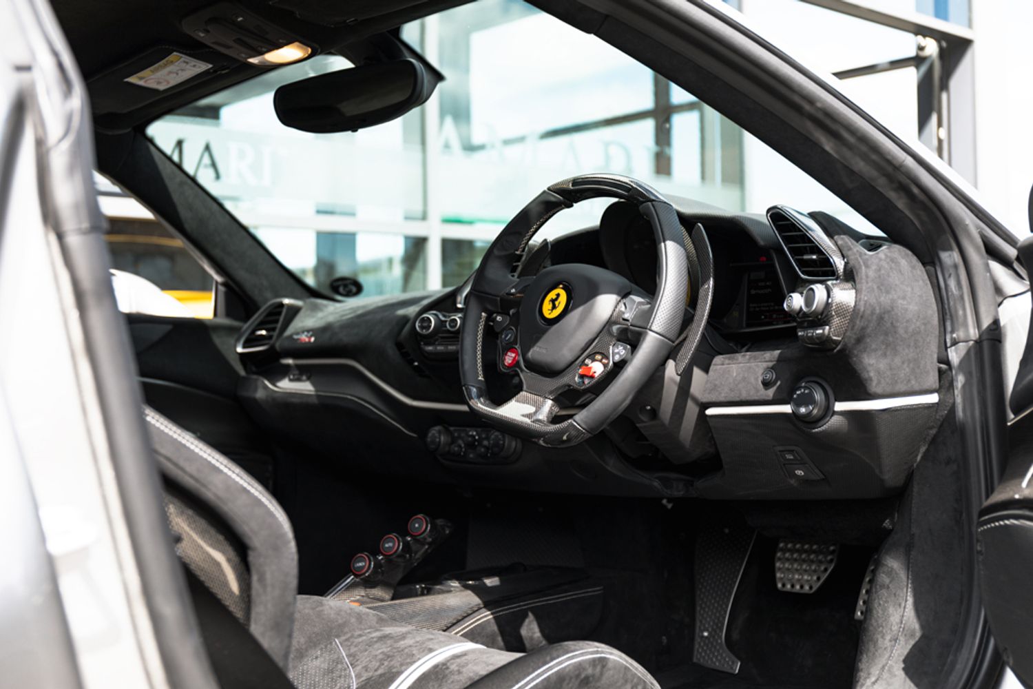 FERRARI 488 PISTA VS COUPE 3.9 VS 2DR SEMI AUTOMATIC