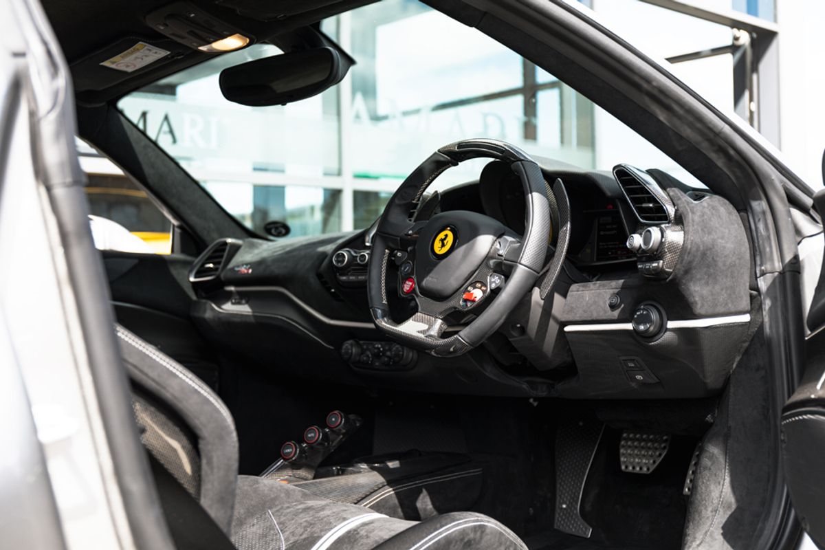 FERRARI 488 PISTA VS COUPE 3.9 VS 2DR SEMI AUTOMATIC