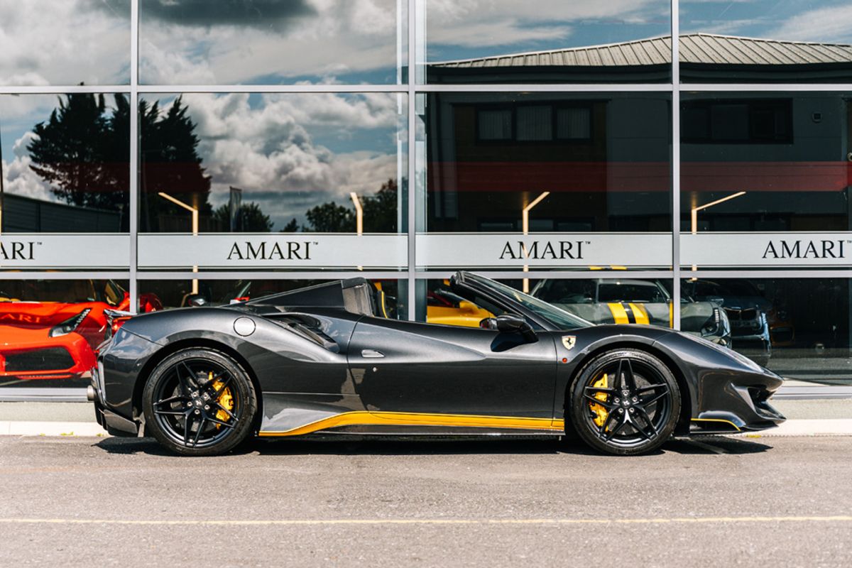 FERRARI 488 PISTA VSS CONVERTIBLE 3.9 VSS 2DR SEMI AUTOMATIC