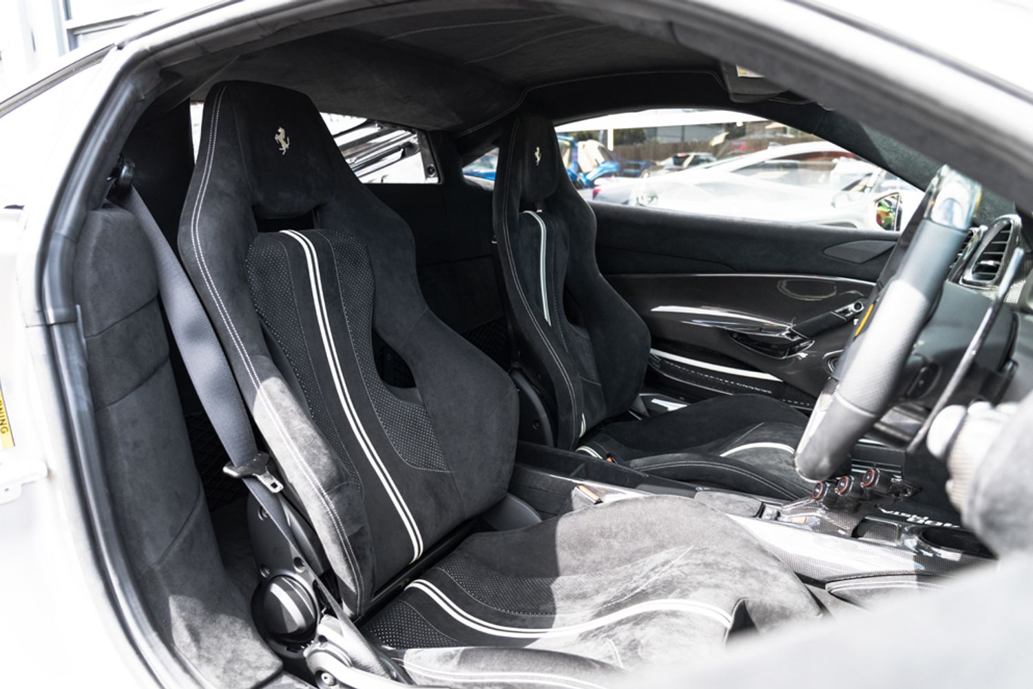 FERRARI 488 PISTA VS COUPE 3.9 VS 2DR SEMI AUTOMATIC