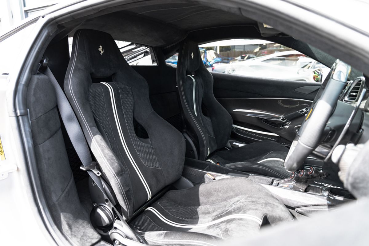 FERRARI 488 PISTA VS COUPE 3.9 VS 2DR SEMI AUTOMATIC
