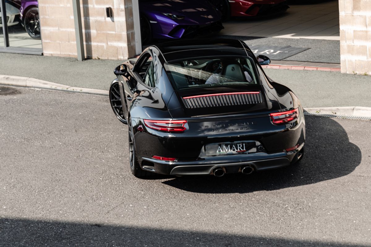 PORSCHE 911 COUPE 3.0 CARRERA GTS PDK 2DR SEMI AUTOMATIC