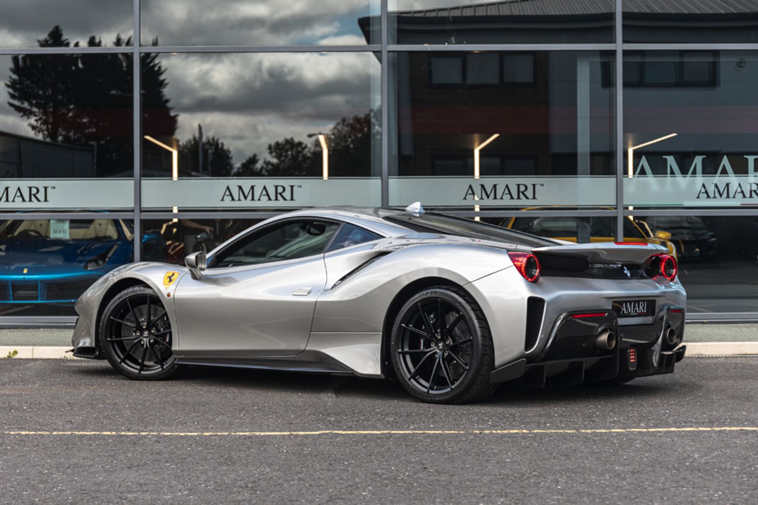 FERRARI 488 PISTA VS COUPE 3.9 VS 2DR SEMI AUTOMATIC