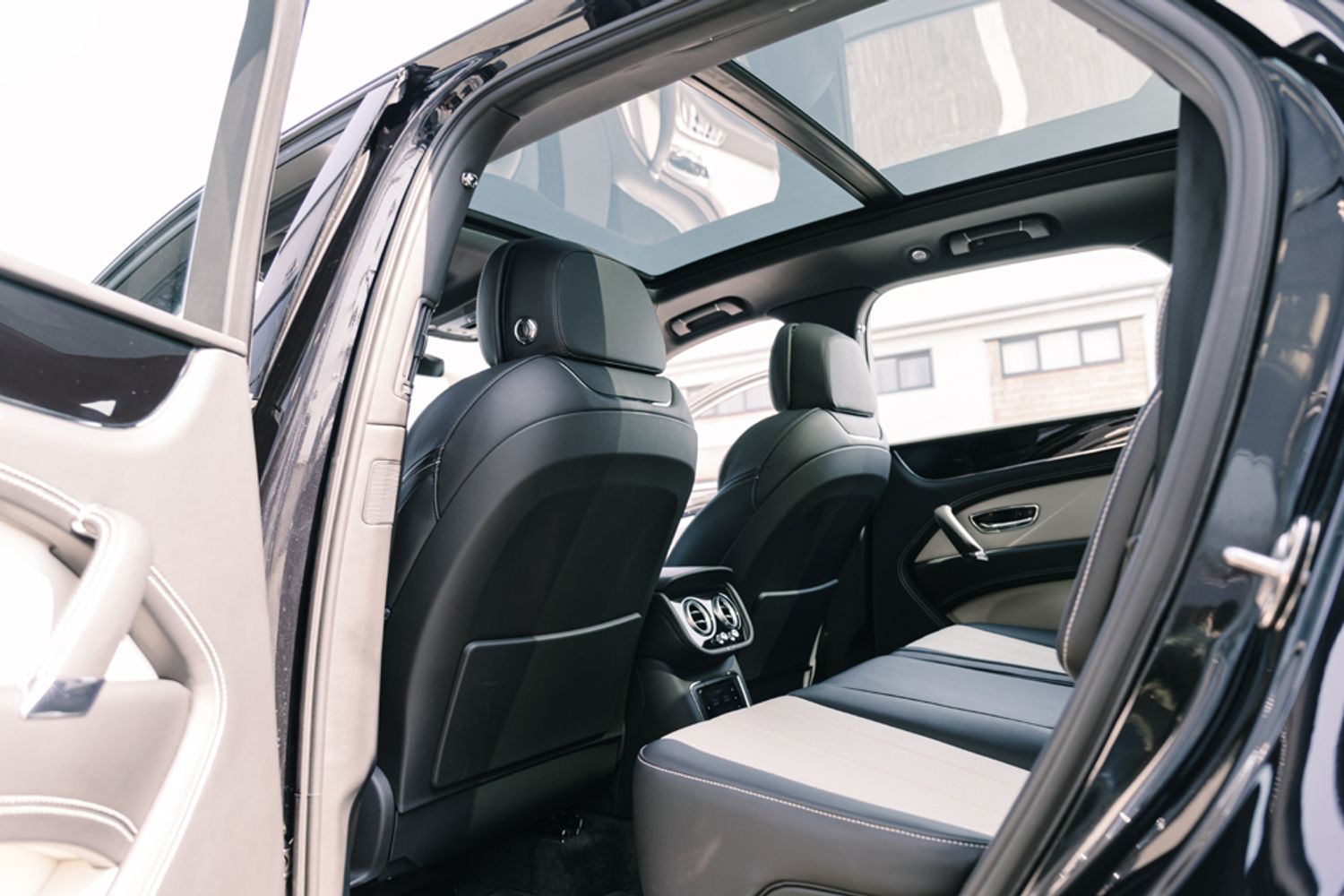 BENTLEY BENTAYGA DIESEL ESTATE 4.0 V8 D 5DR AUTOMATIC