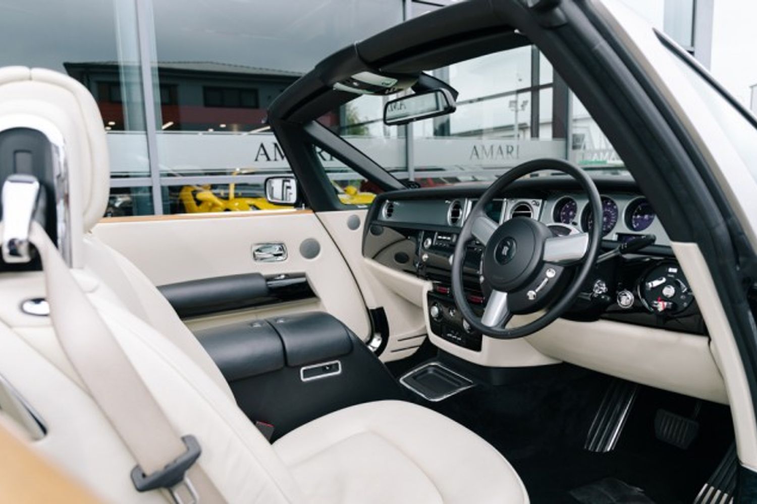 ROLLS-ROYCE PHANTOM CONVERTIBLE 6.7 PHANTOM DROPHEAD COUPE 2DR AUTOMATIC