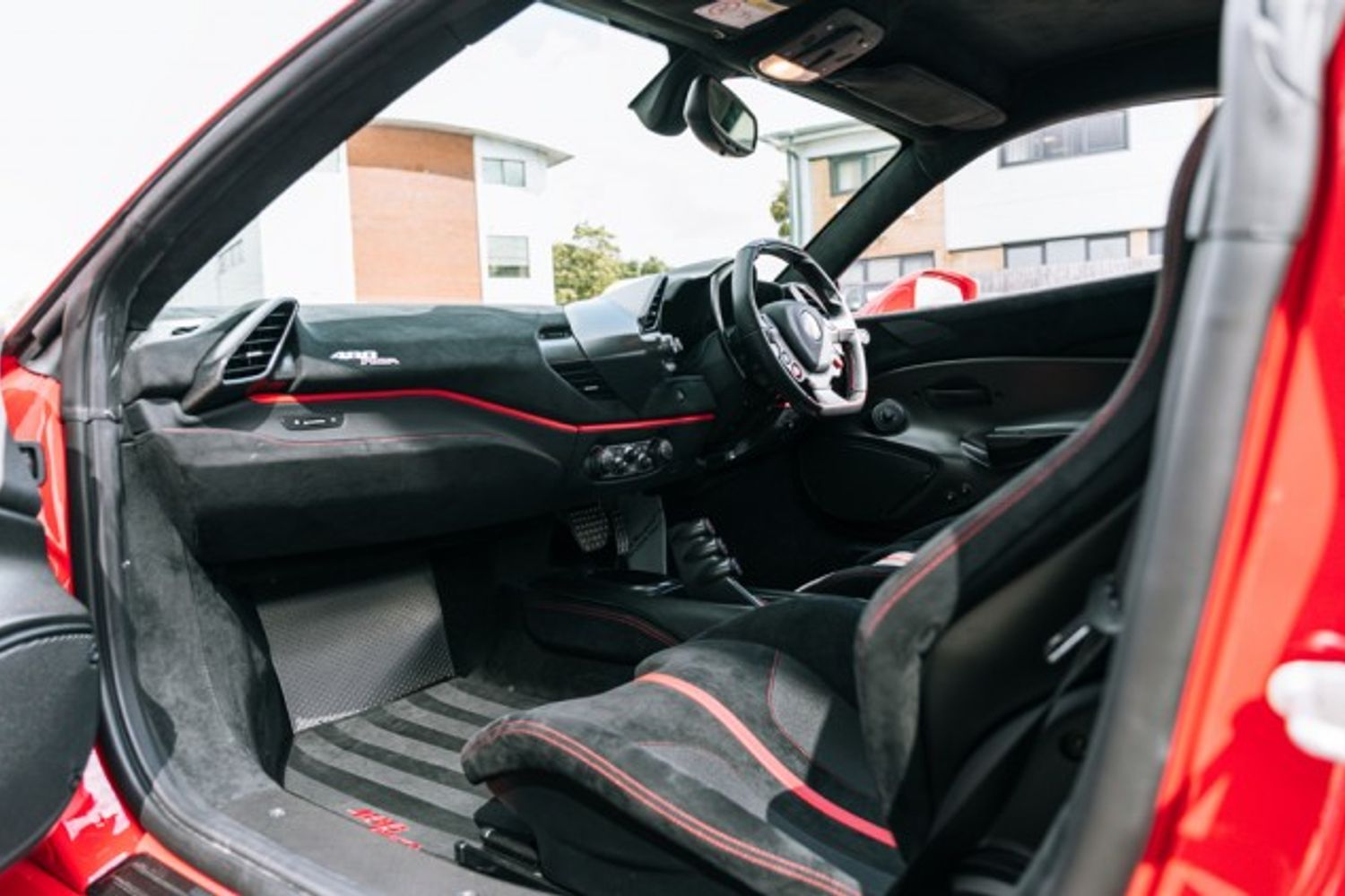 Ferrari 488 Pista Coupe 3.9 VS 2DR SEMI AUTOMATIC