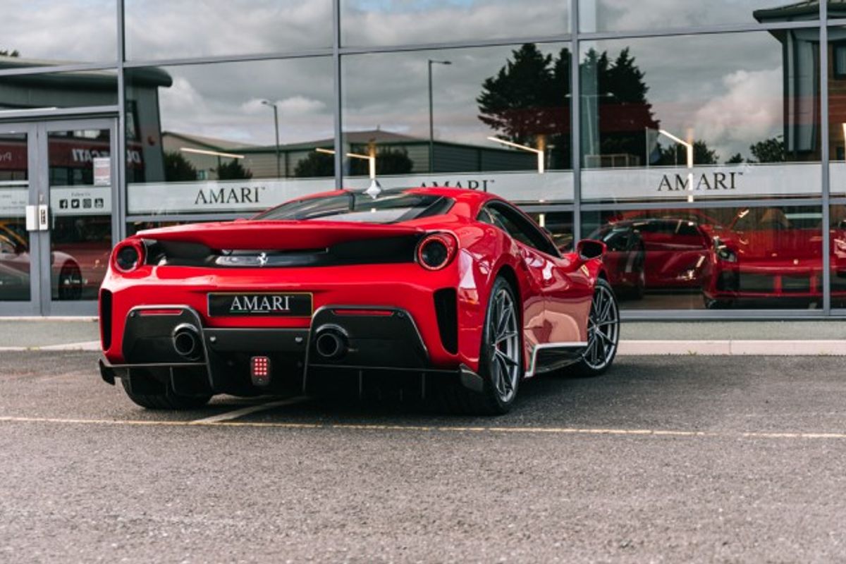 Ferrari 488 Pista Coupe 3.9 VS 2DR SEMI AUTOMATIC