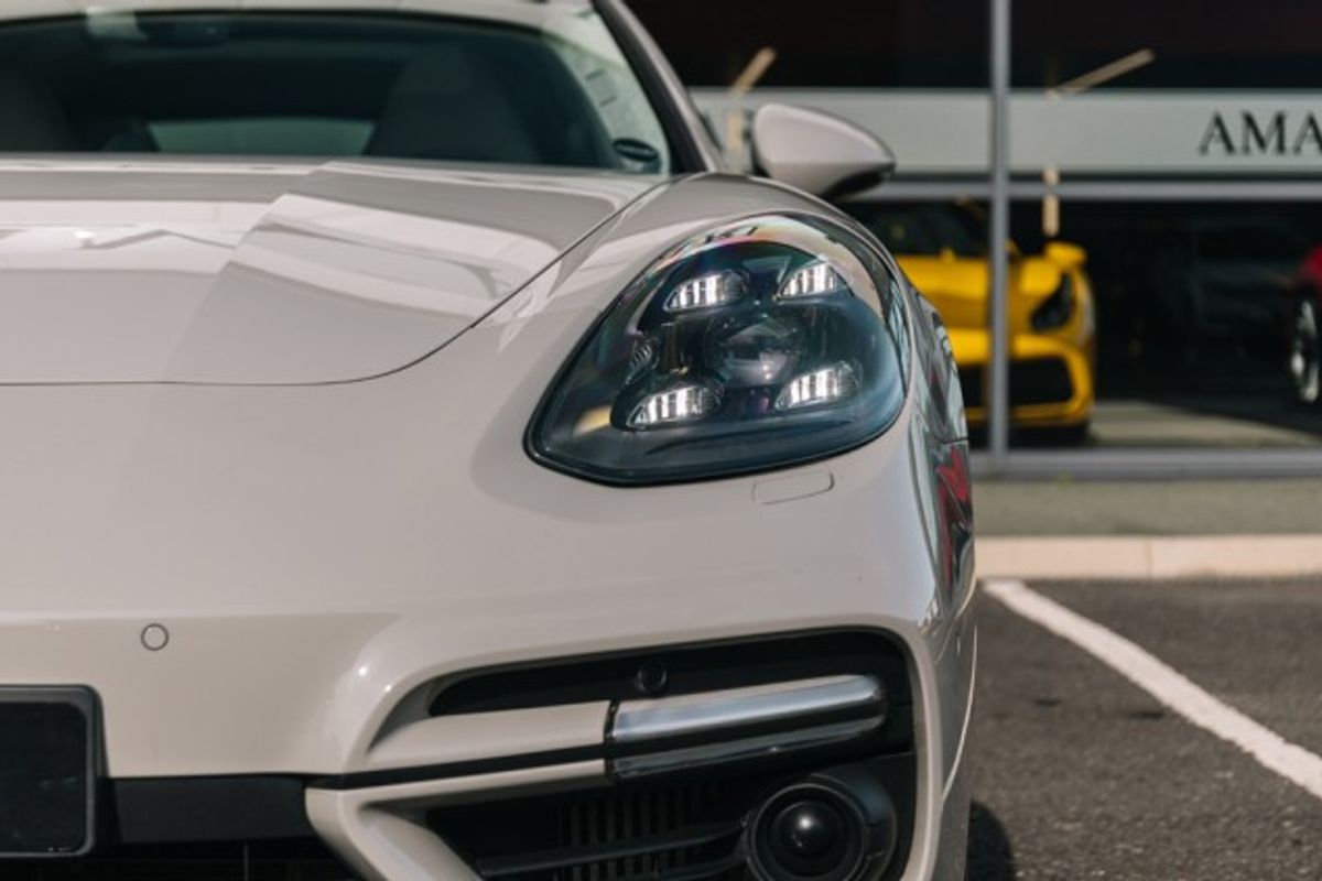PORSCHE PANAMERA ESTATE 4.0 TURBO SPORT TURISMO PDK 5DR SEMI AUTOMATIC
