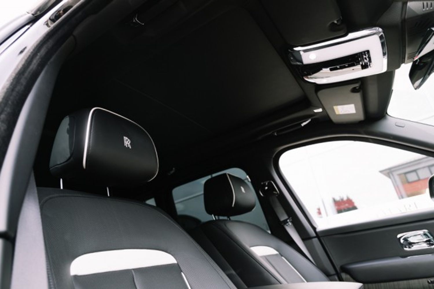 ROLLS-ROYCE CULLINAN ESTATE 6.7 V12 5DR AUTOMATIC