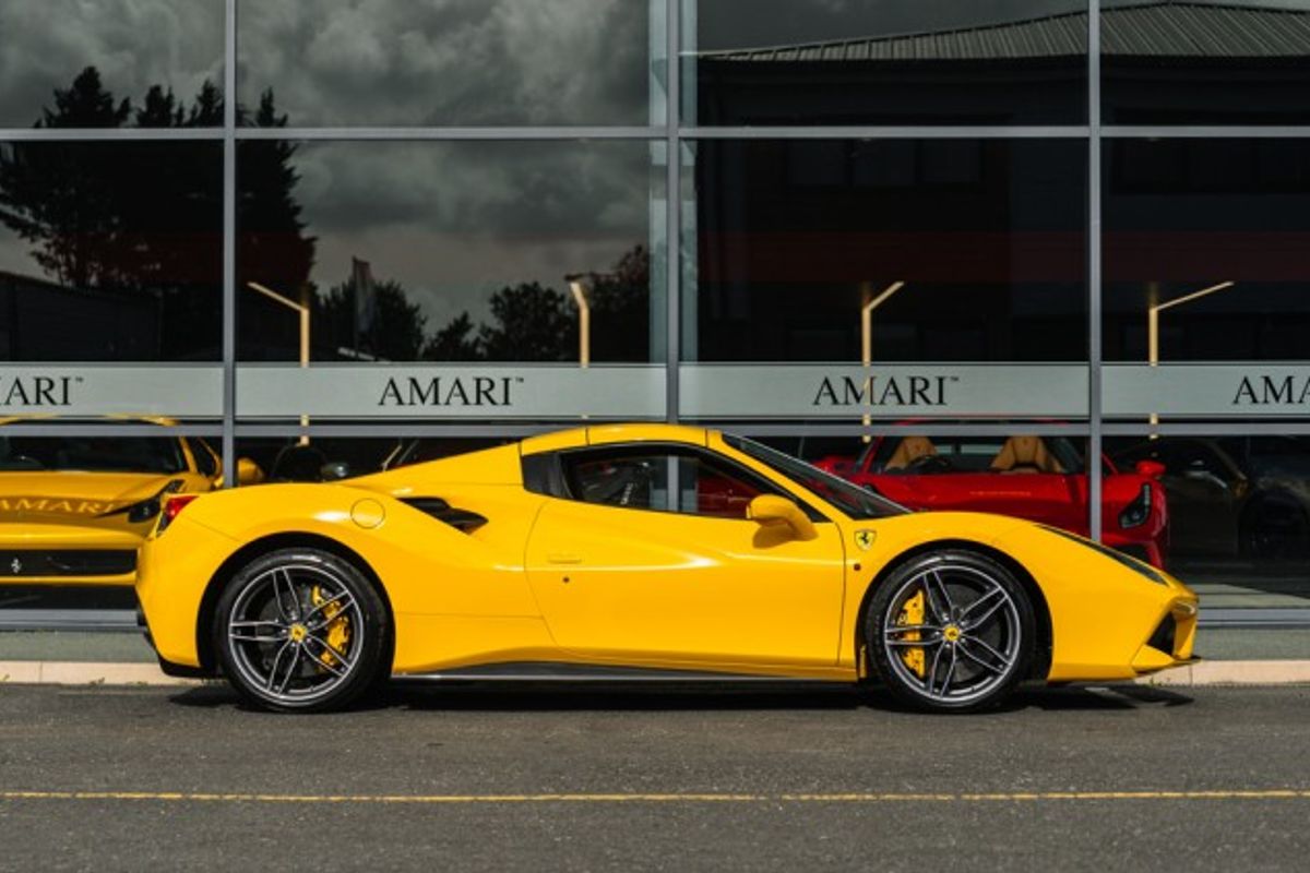 FERRARI 488 CONVERTIBLE 3.9 SPIDER 2DR SEMI AUTOMATIC