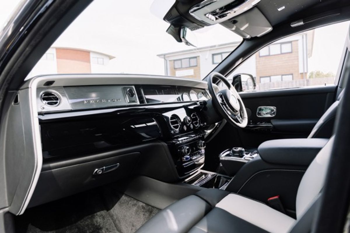 ROLLS-ROYCE PHANTOM COUPE 6.7 V12 SWB 2DR AUTOMATIC