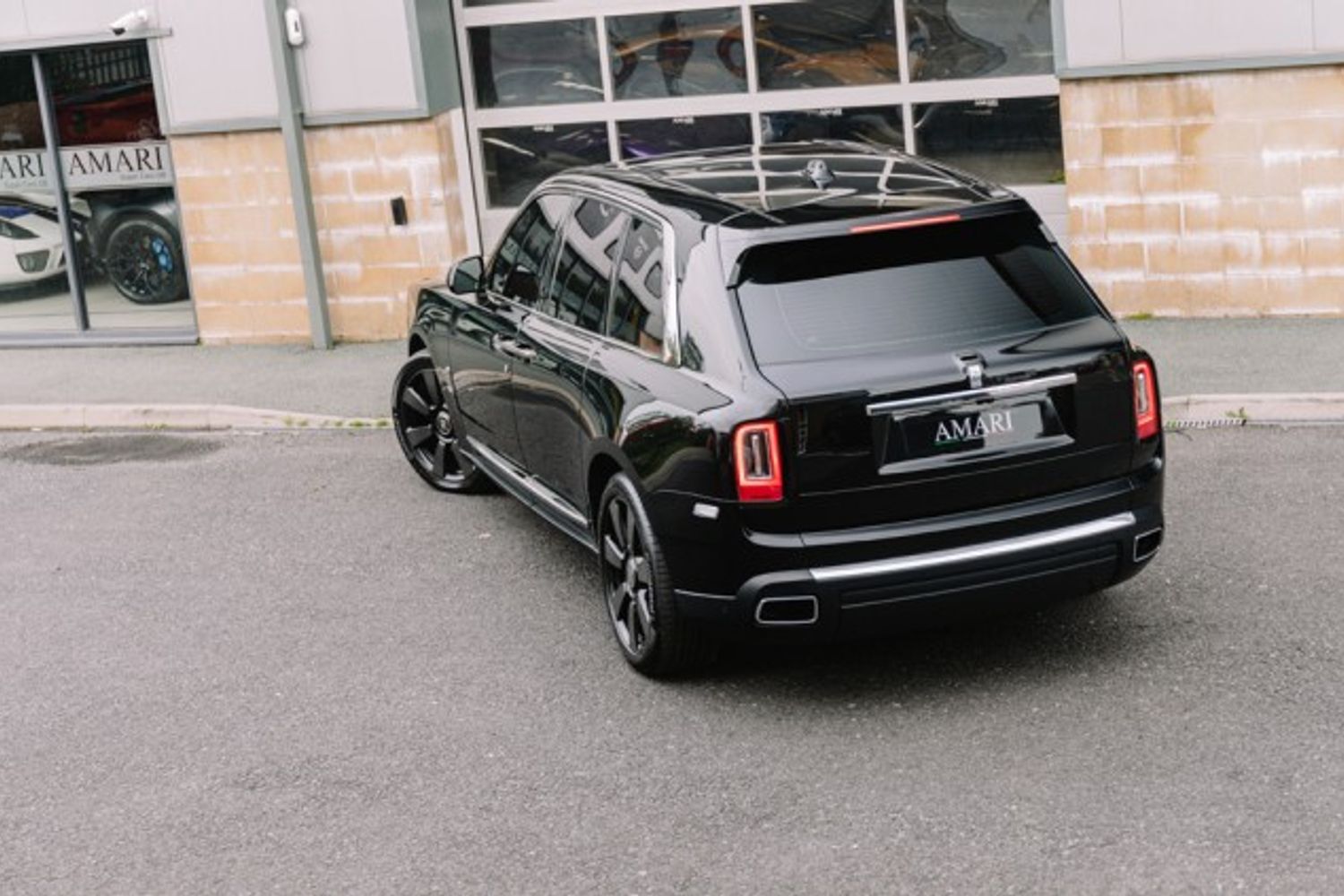 ROLLS-ROYCE CULLINAN ESTATE 6.7 V12 5DR AUTOMATIC