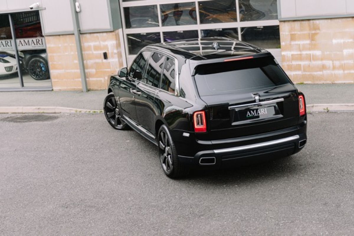ROLLS-ROYCE CULLINAN ESTATE 6.7 V12 5DR AUTOMATIC