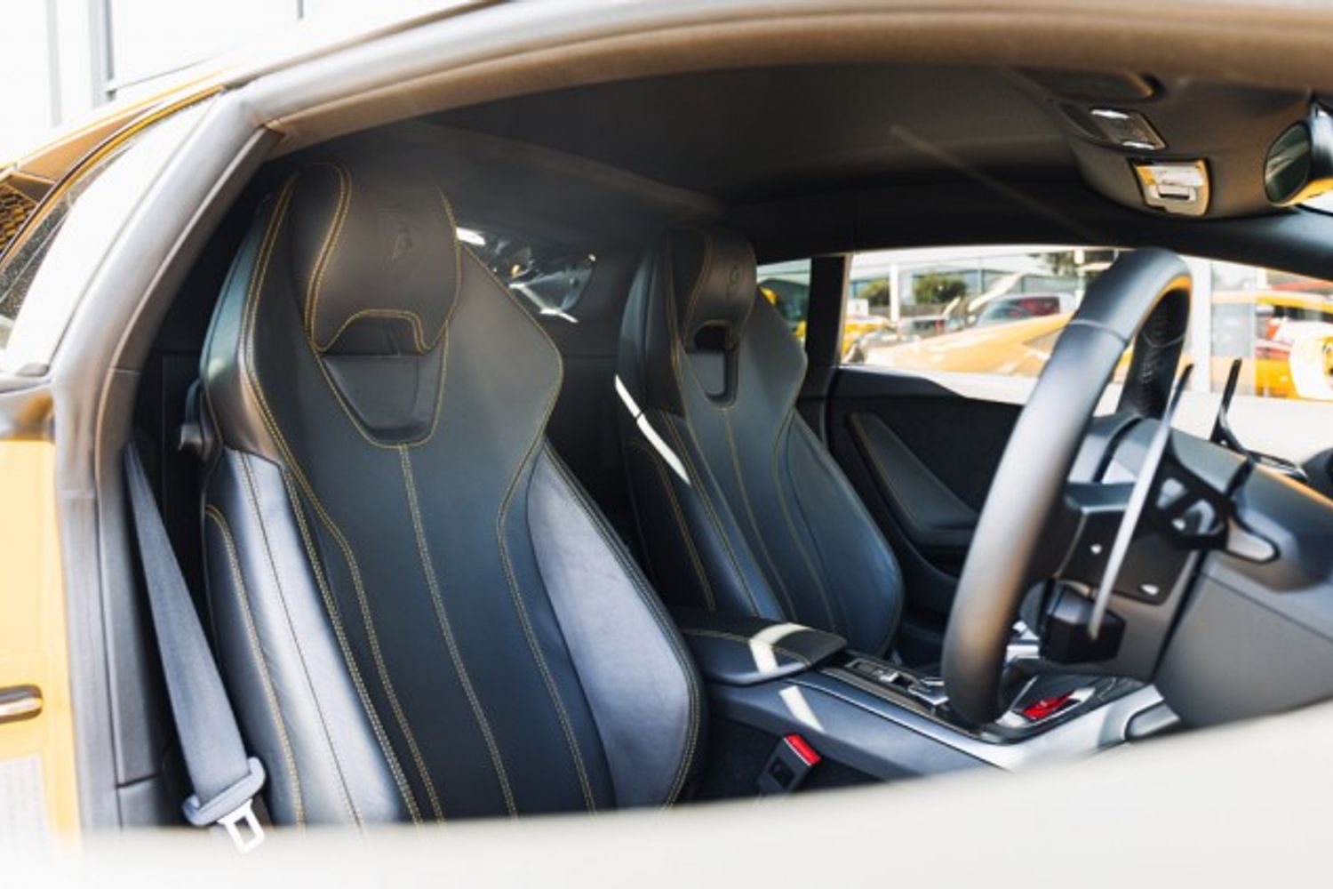 LAMBORGHINI HURACAN COUPE 5.2 LP 610-4 2DR SEMI AUTOMATIC